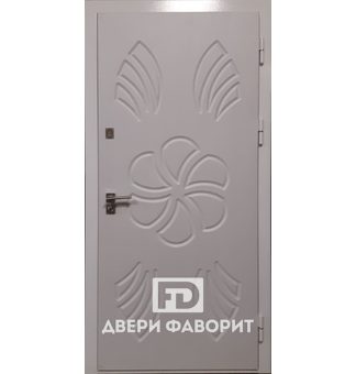 Дверь железная в квартиру (МДФ)