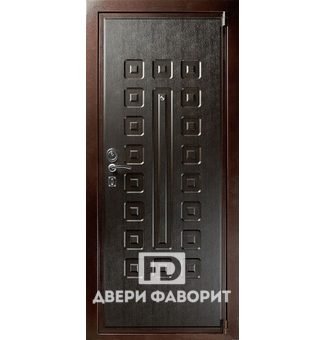 уличная дверь отделана черным мдф с фрезерным узором квадраты